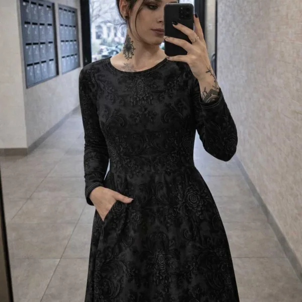 Robe Nocturne Éléonore – Manche Longue Hiver Gothique Vintage, Facile à Porter — PunkForge