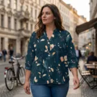 Chemise Femme Fleurie Sombre – Blouse Bohème Chic Dark Floral Bleu Nuit Coupe Ample Élégante - Du XS au 2XL.